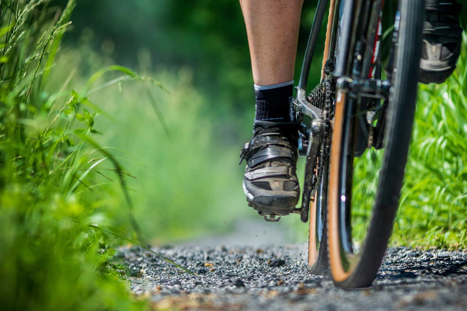 Pedales y sensor de asistencia al pedaleo